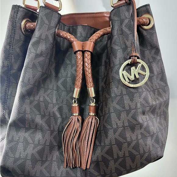 Michael Kors Dark Brown Shoulder Bag with Gold Accents - Picture 3 of 11